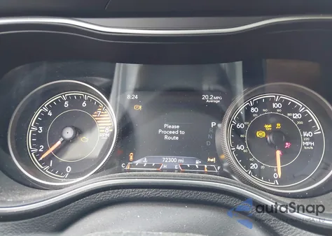 2019 Jeep Cherokee Overland 4X4 z USA, uszkodzony, nr VIN 1C4PJMJX9KD375847